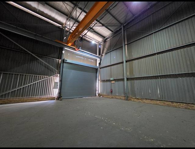 1,703M² WAREHOUSE TO LET IN JUPITER